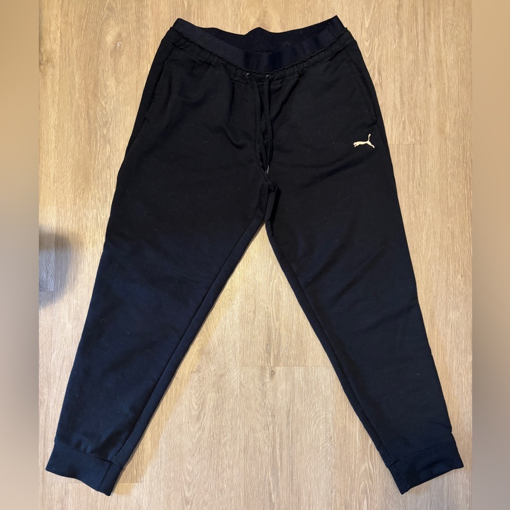Puma joggers size medium